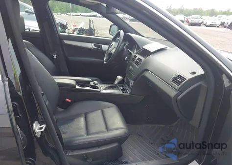 2008 Mercedes-Benz C 300 Luxury 4Matic/Sport 4Matic from USA, damaged, VIN WDDGF81X08F125456